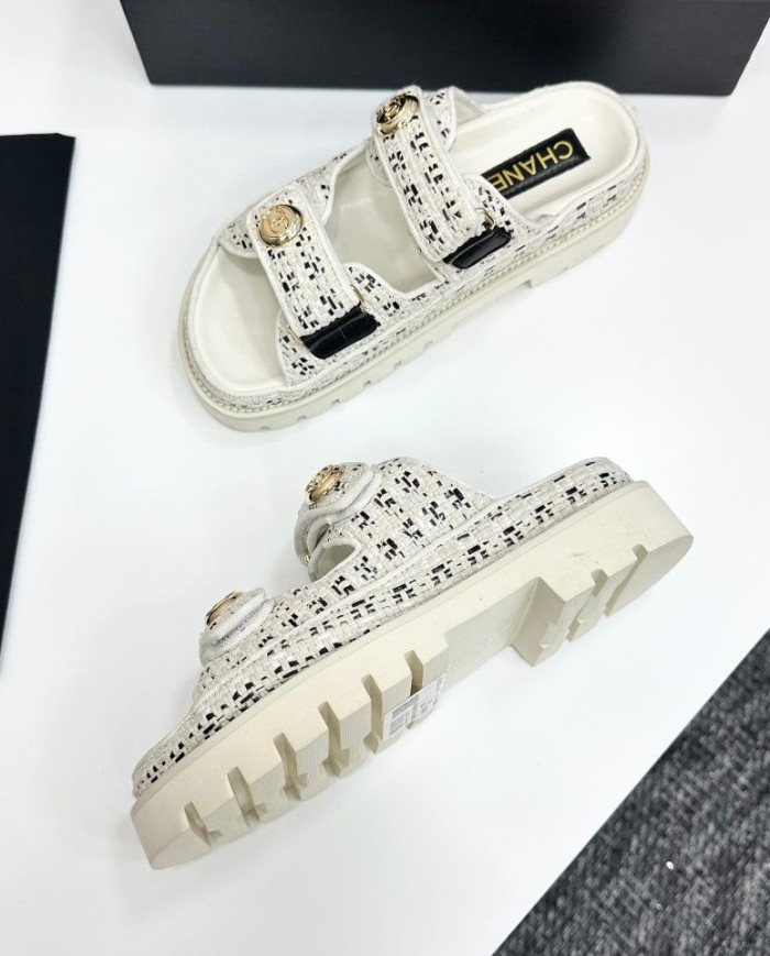 Chanel Women's Classic Logo Casual Slippers