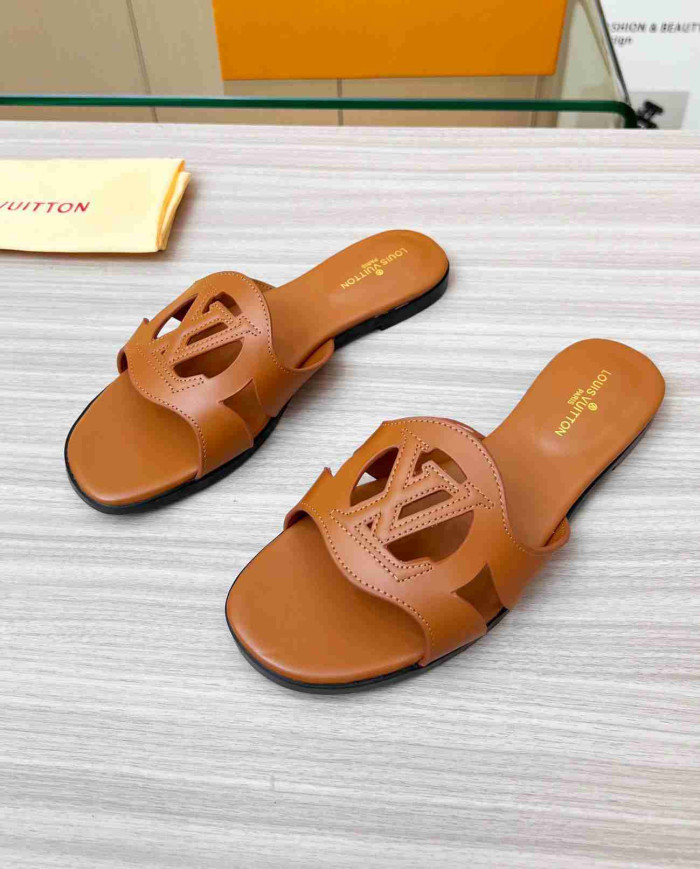 Louis Vuitton Women's Slide slippers