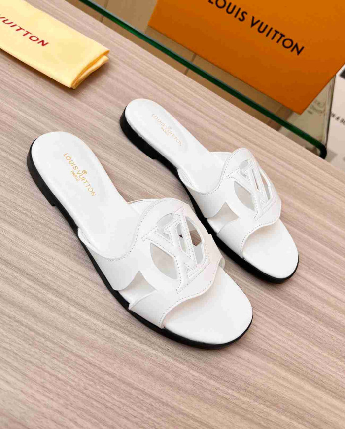 Louis Vuitton Women's Slide slippers
