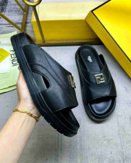 Fendi Men's Leather Slippers