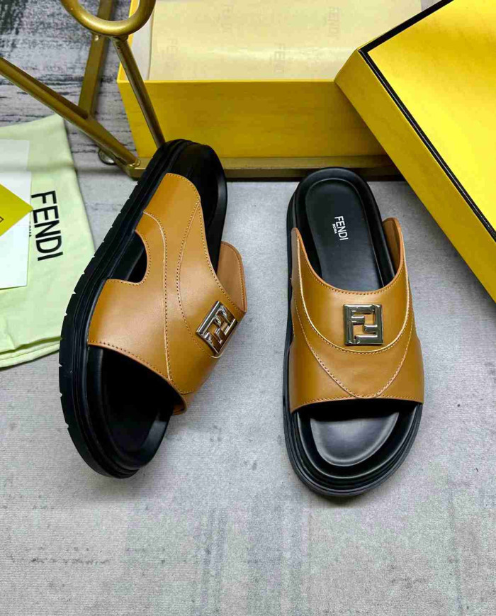 Fendi Men's Leather Slippers