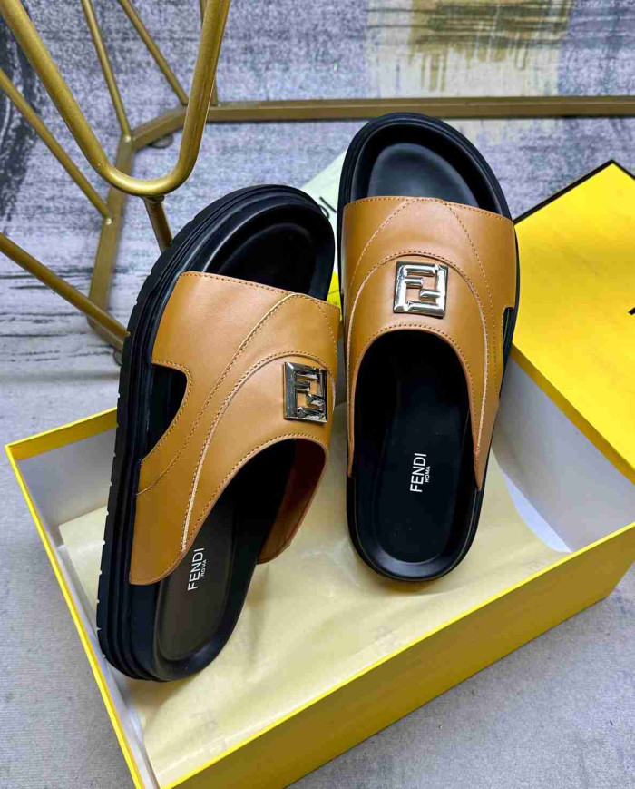 Fendi Men's Leather Slippers