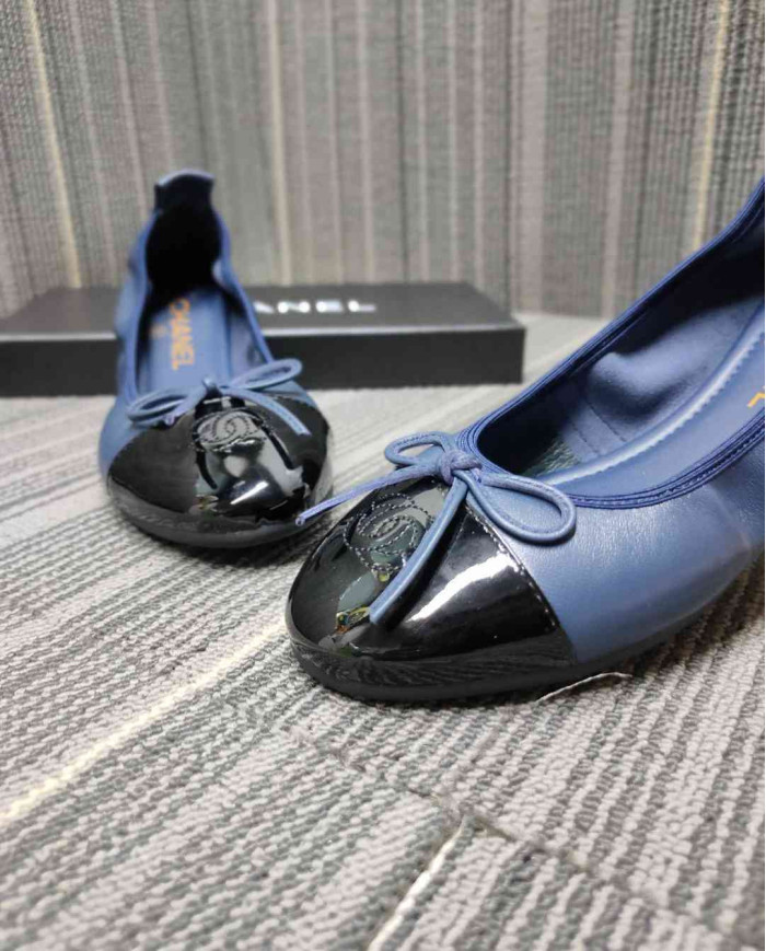 Tory Burch Simple Flats