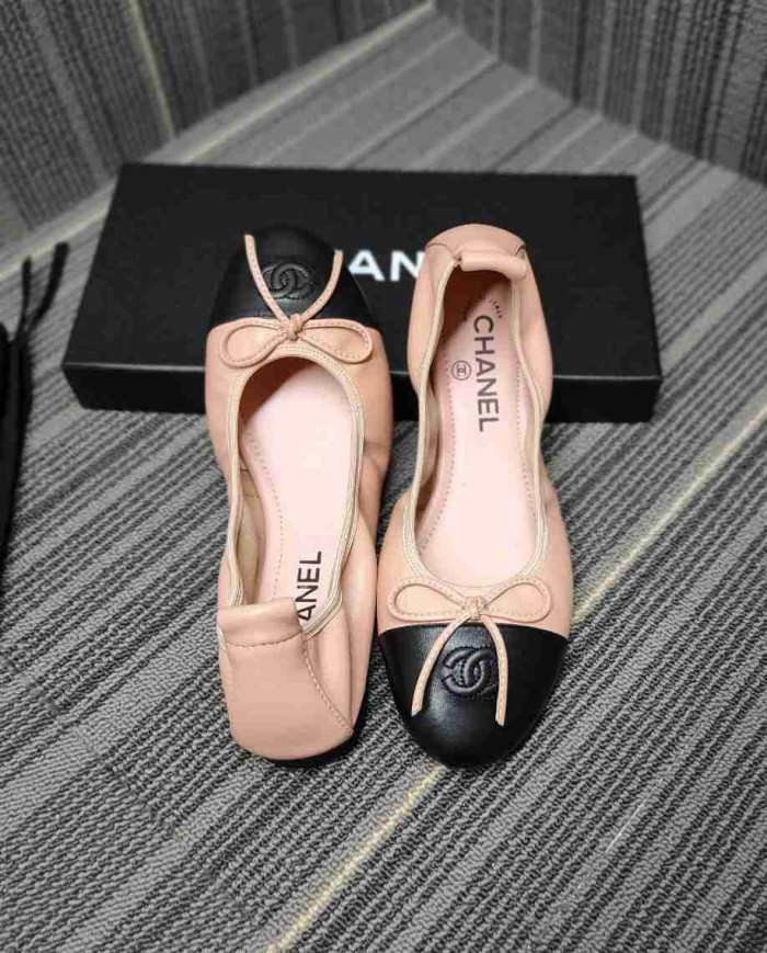 Tory Burch Simple Flats