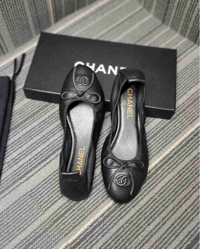 Tory Burch Simple Flats