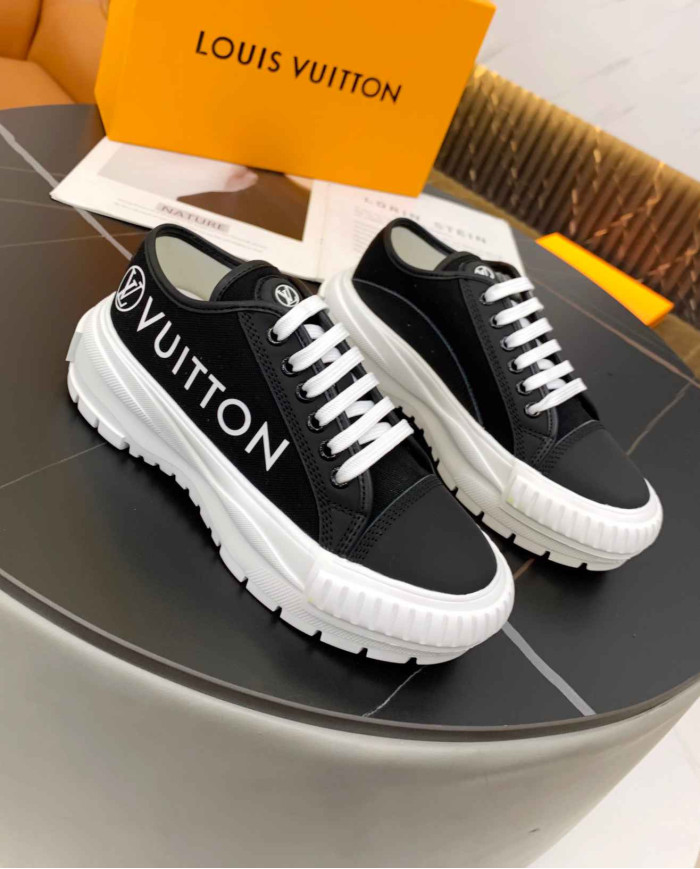 Louis Vuitton Women's Squad Sneakers