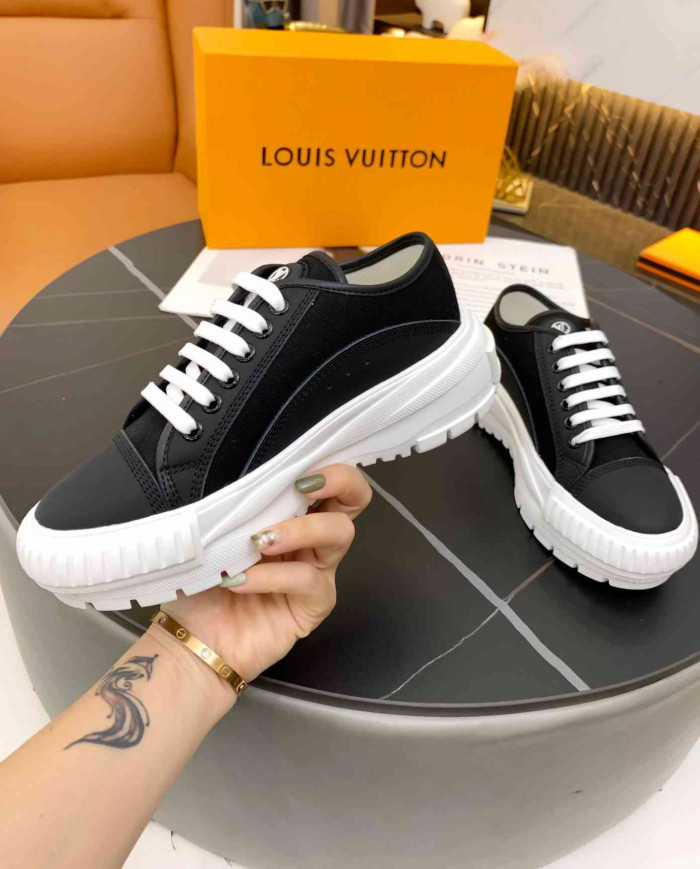 Louis Vuitton Women's Squad Sneakers