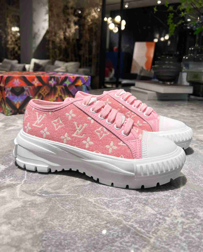 Louis Vuitton Women's Squad Sneakers