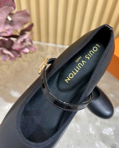 Louis Vuitton Women's Flats