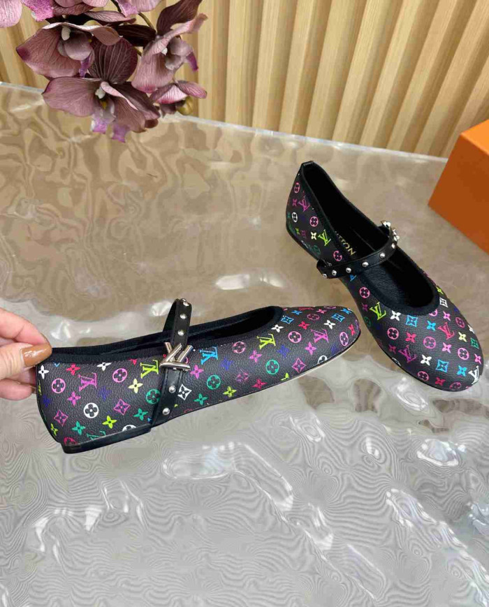 Louis Vuitton Romy Flat