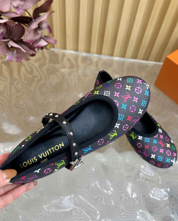 Louis Vuitton Romy Flat