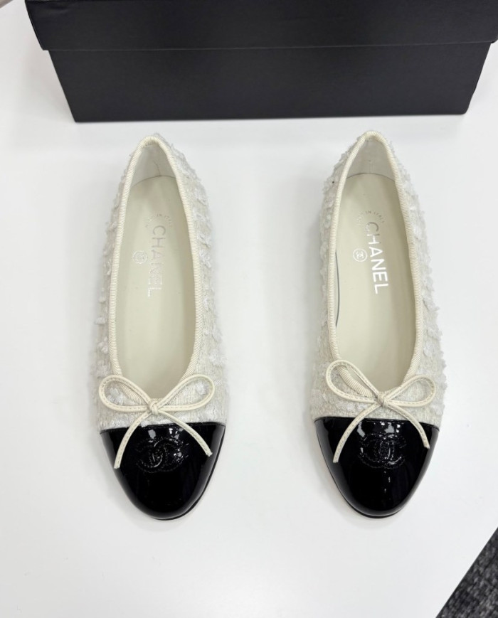 Chanel Classic Tweed Flats