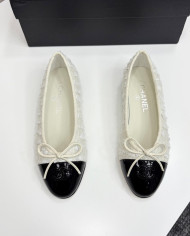 Chanel Classic Tweed Flats
