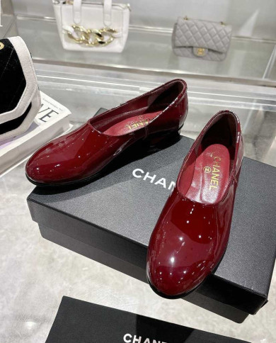 Chanel Women's Patent Leather Flats