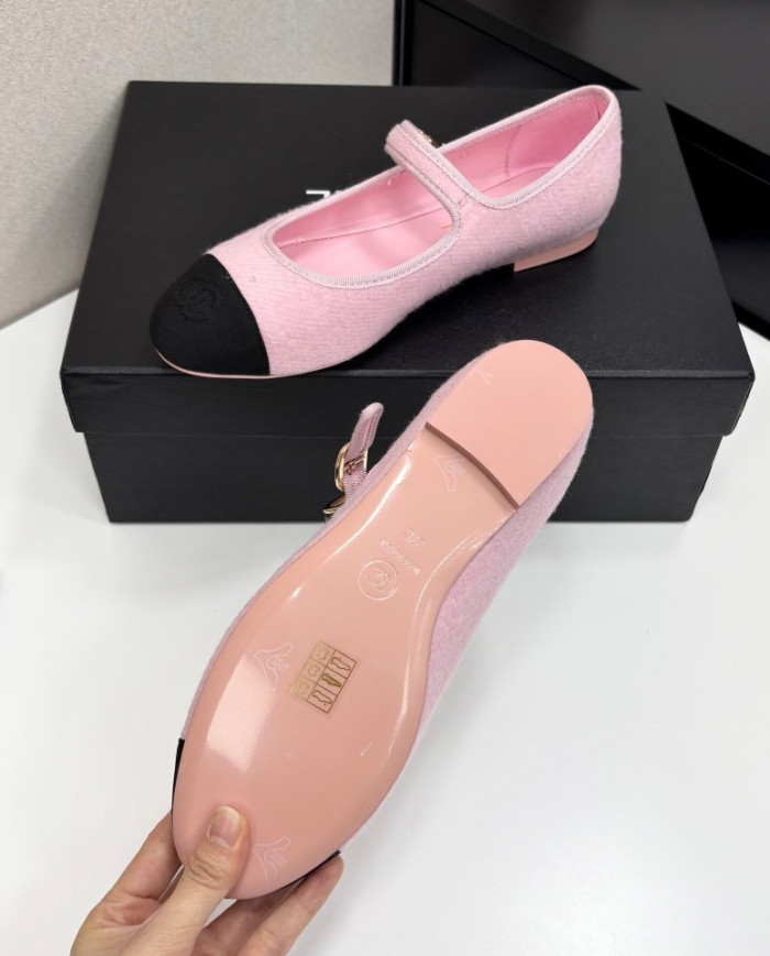 Chanel Women's Tweed Colorblock Mary Jane Shoes