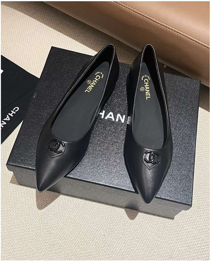 Chanel Women's Pointed Toe Flats