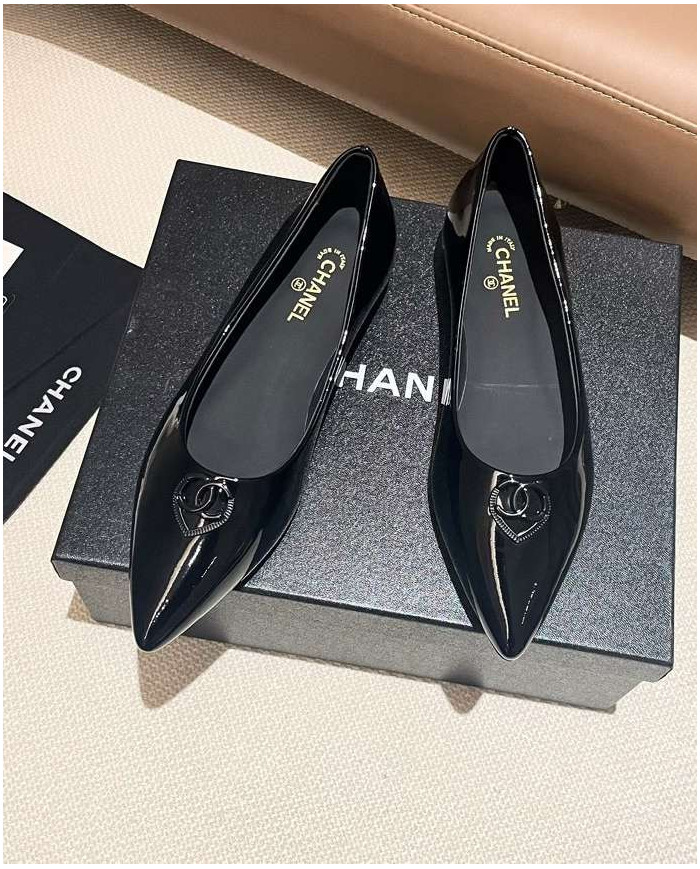 Chanel Women's Pointed Toe Flats