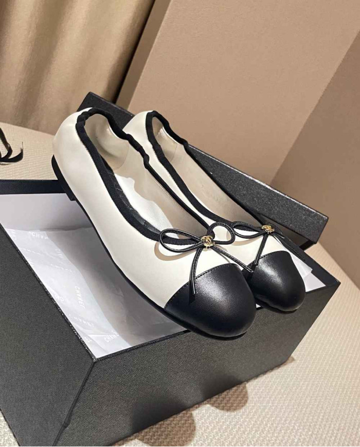 Chanel Women's Bow Flats