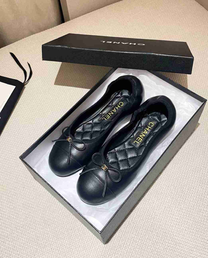 Chanel Women's Bow Flats
