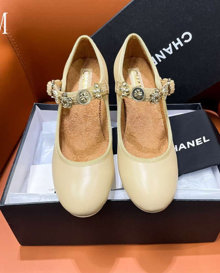 Chanel Mary Jane Low Heel Pumps