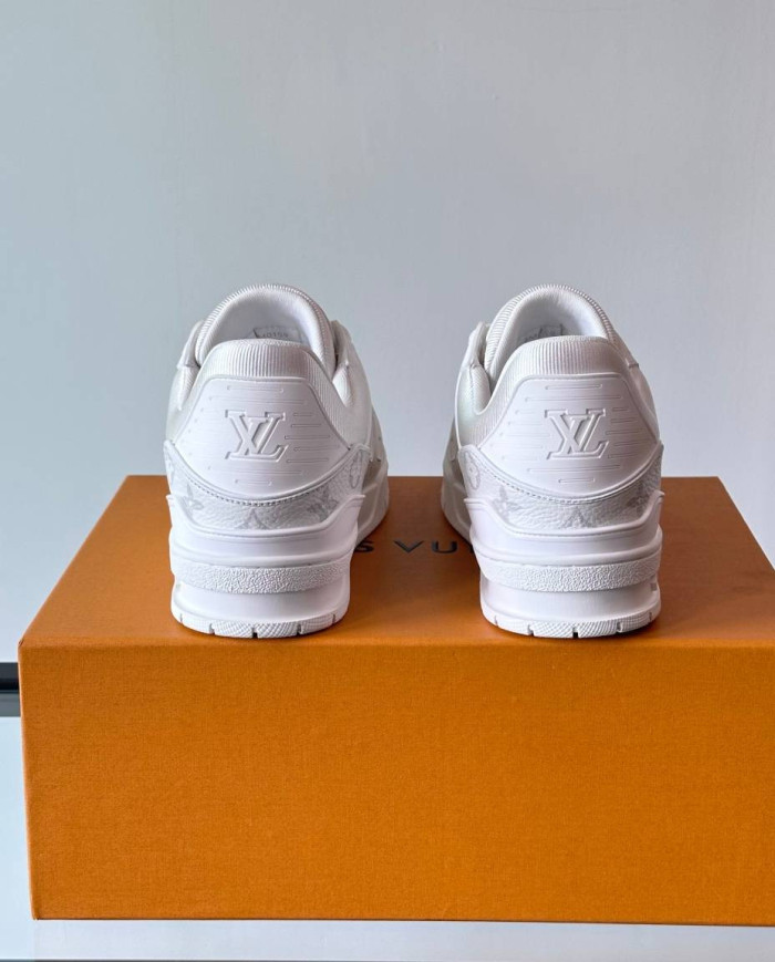 Louis Vuitton LV Trainer Casual Sneakers