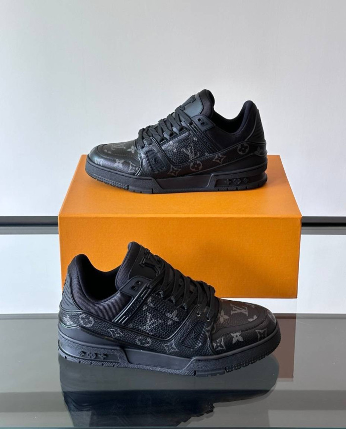 Louis Vuitton LV Trainer Casual Sneakers