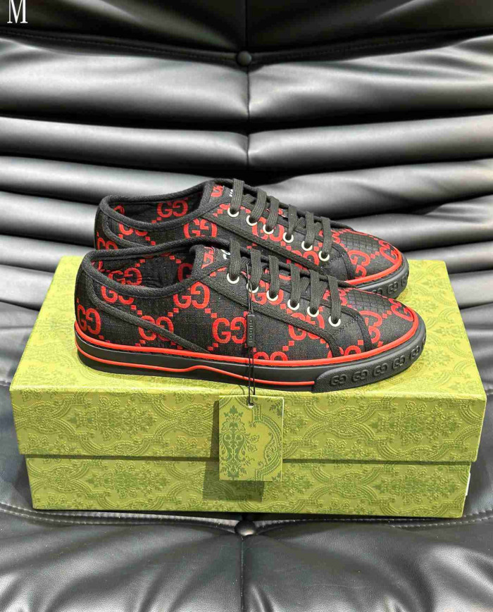 Gucci 1977 All Over GG Logo Casual Sneakers