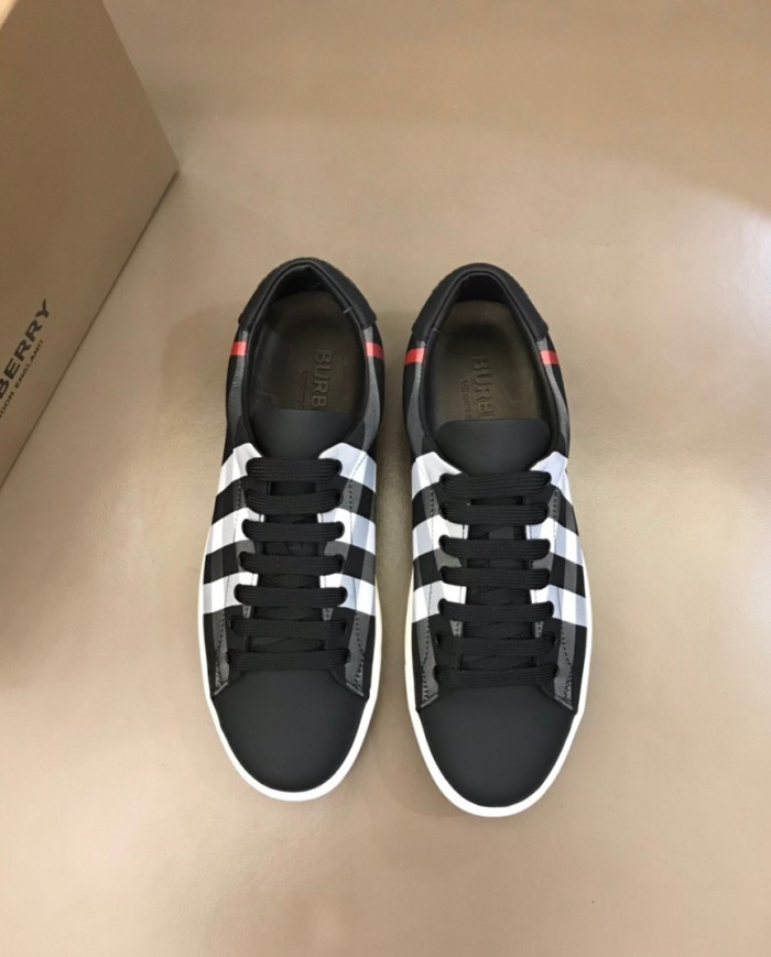 Burberry Classic Plaid Low Top Lace Up Casual Sneakers