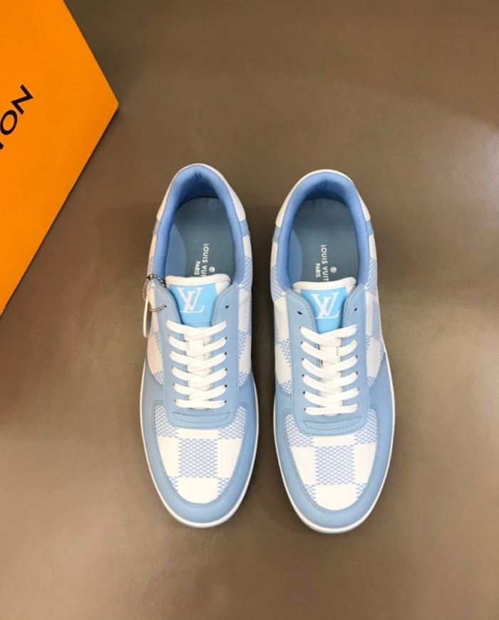 Louis Vuitton Damier Pattern Low Top Casual Sneakers