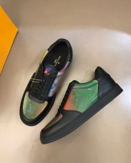 Louis Vuitton Gradient Print Low Top Lace Up Casual Shoes