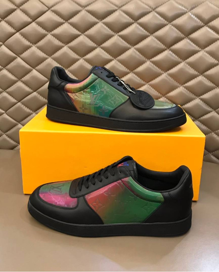 Louis Vuitton Gradient Print Low Top Lace Up Casual Shoes
