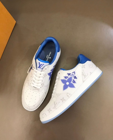 Louis Vuitton Monogram Print Low Top Casual Sneakers