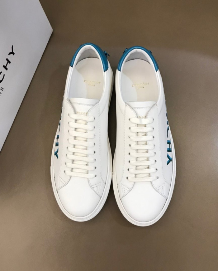 Givenchy Casual Sneakers