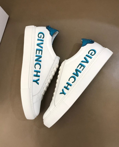 Givenchy Casual Sneakers