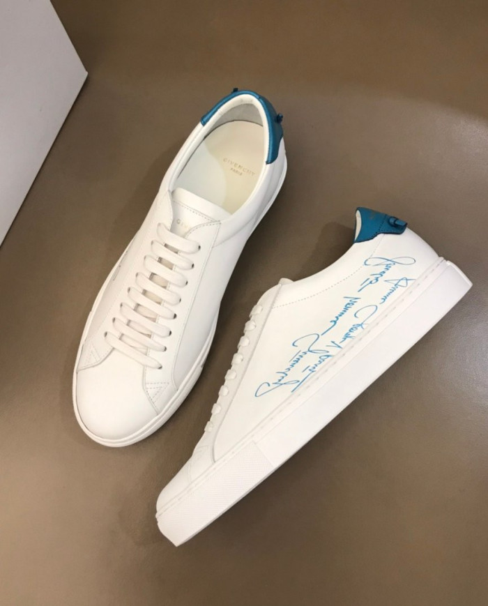 Givenchy Casual Sneakers