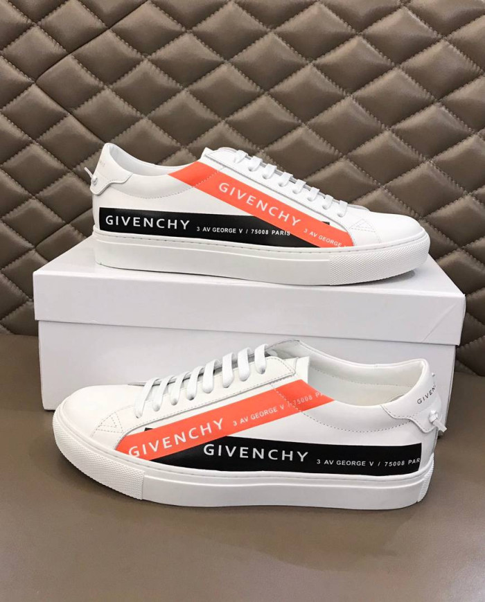 Givenchy Casual Sneakers