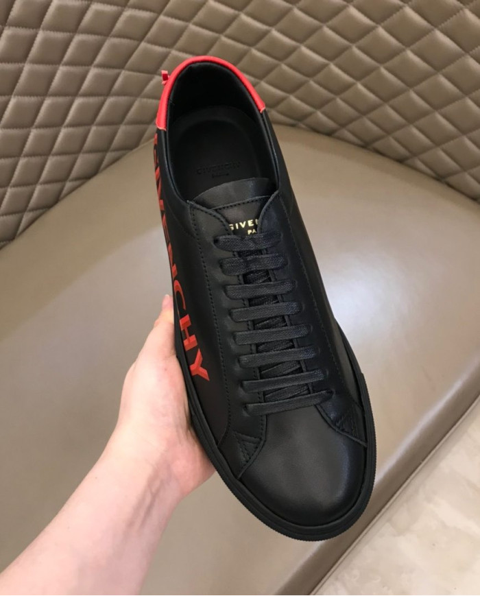 Givenchy Casual Sneakers