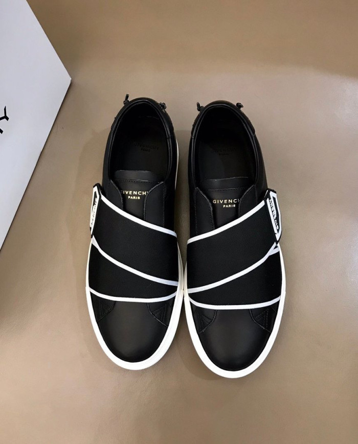 Givenchy Urban Street Leather Casual Sneakers
