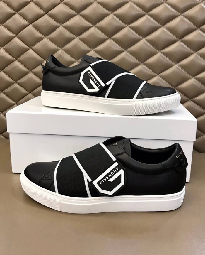 Givenchy Urban Street Leather Casual Sneakers