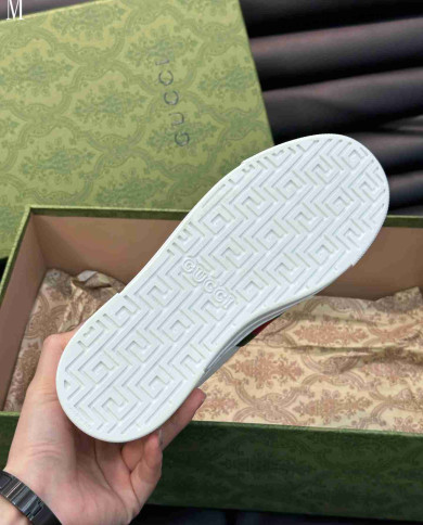 Gucci Ace Bee Stripe Casual