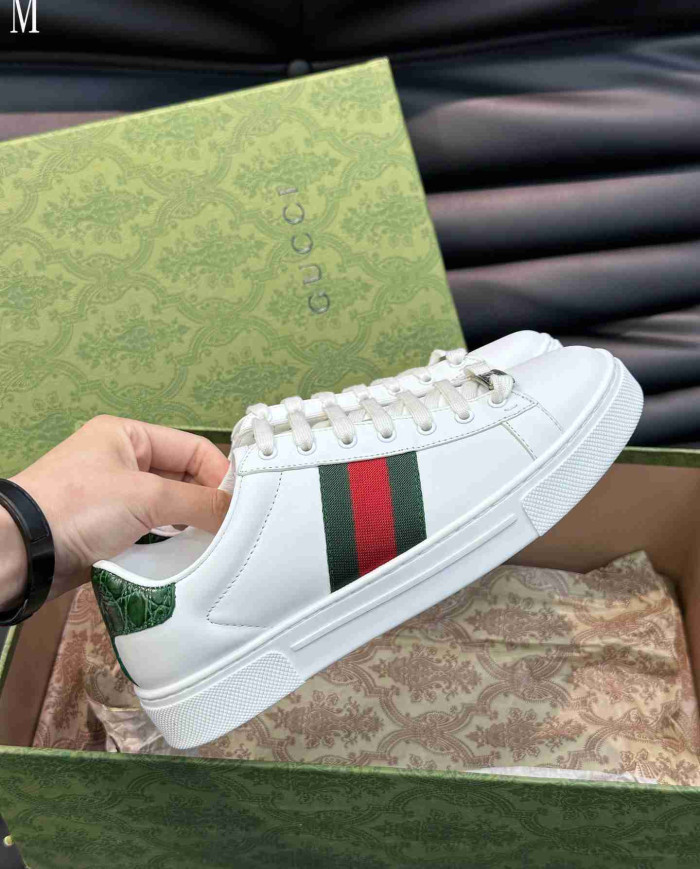 Gucci Ace Classic Stripe Casual Sneakers