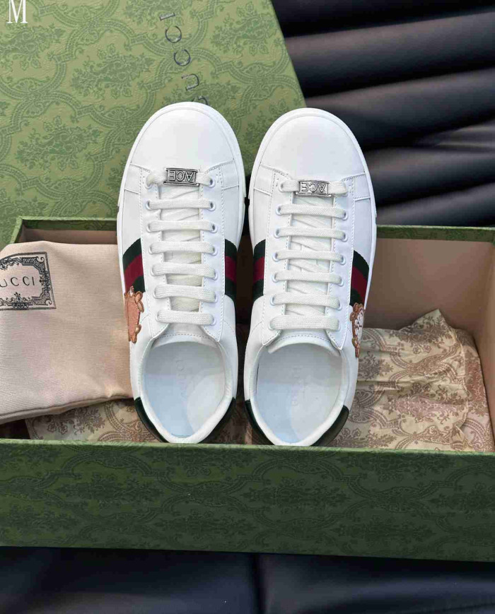 Gucci Doraemon Ace Casual Sneakers