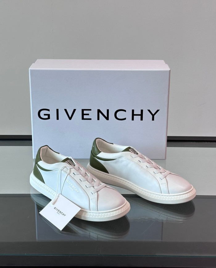 Givenchy GIV Casual Sneakers
