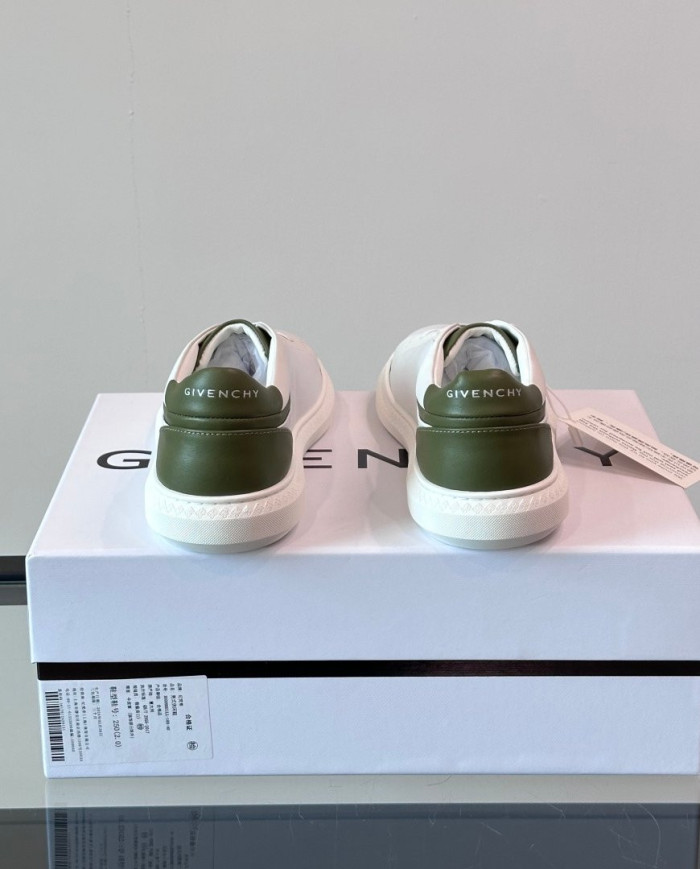 Givenchy GIV Casual Sneakers