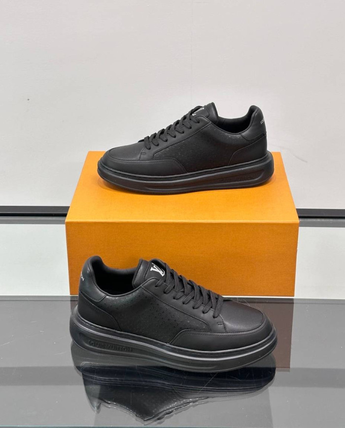 Louis Vuitton Beverly Hills Casual Sneakers