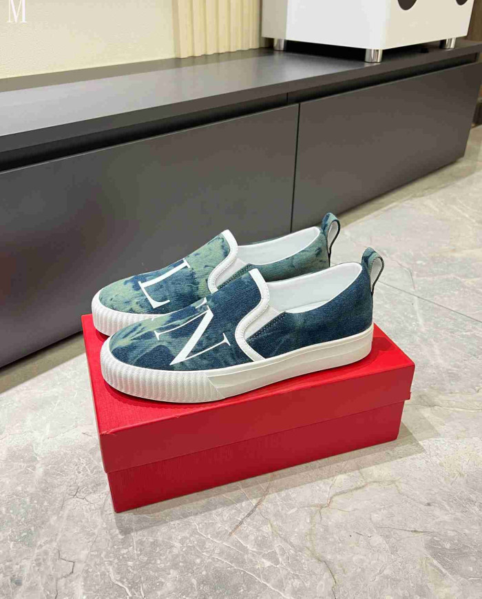 Valentino Garavani VLTN Print Casual Sports Sneakers