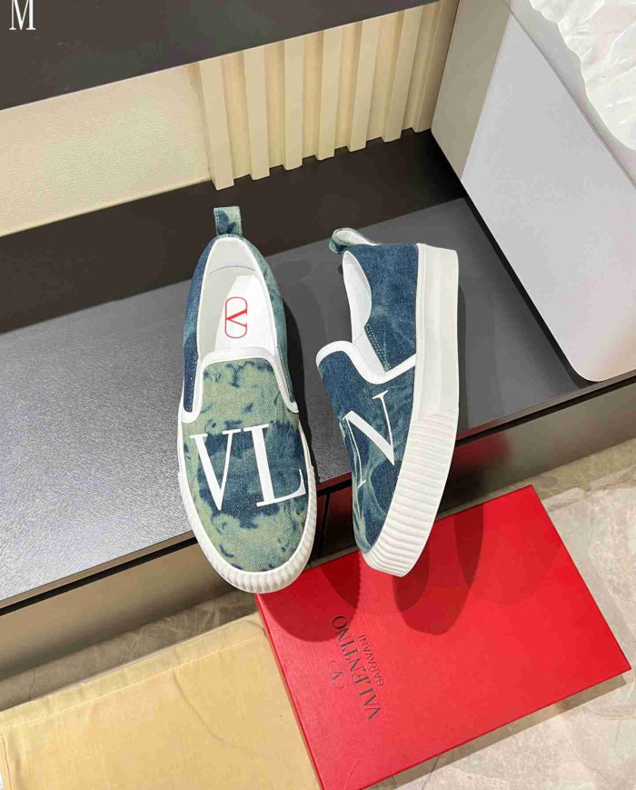 Valentino Garavani VLTN Print Casual Sports Sneakers