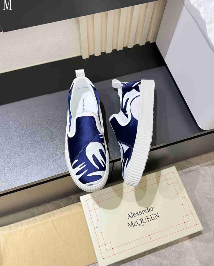 Alexander McQueen Swallow Print Casual Sports Sneakers