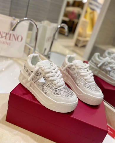 Valentino Garavani One Stud Sequin Casual Sneakers