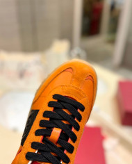 Valentino Garavani Upvillage Low Top Casual Sneakers